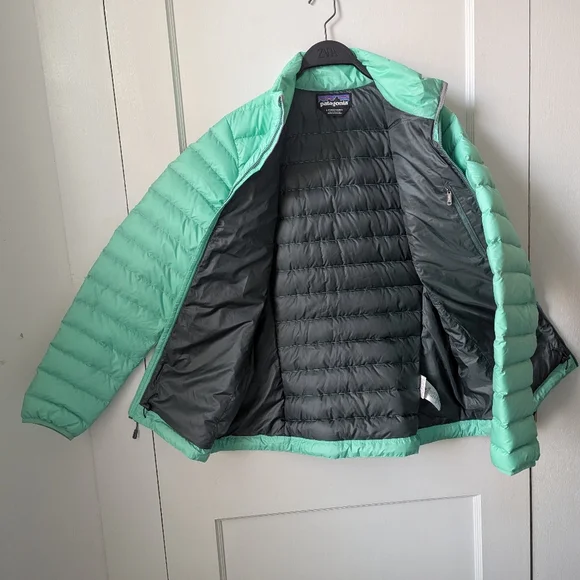 Patagonia Women's Down Puffer Jacket Cost Size Large - Picture 9 of 11